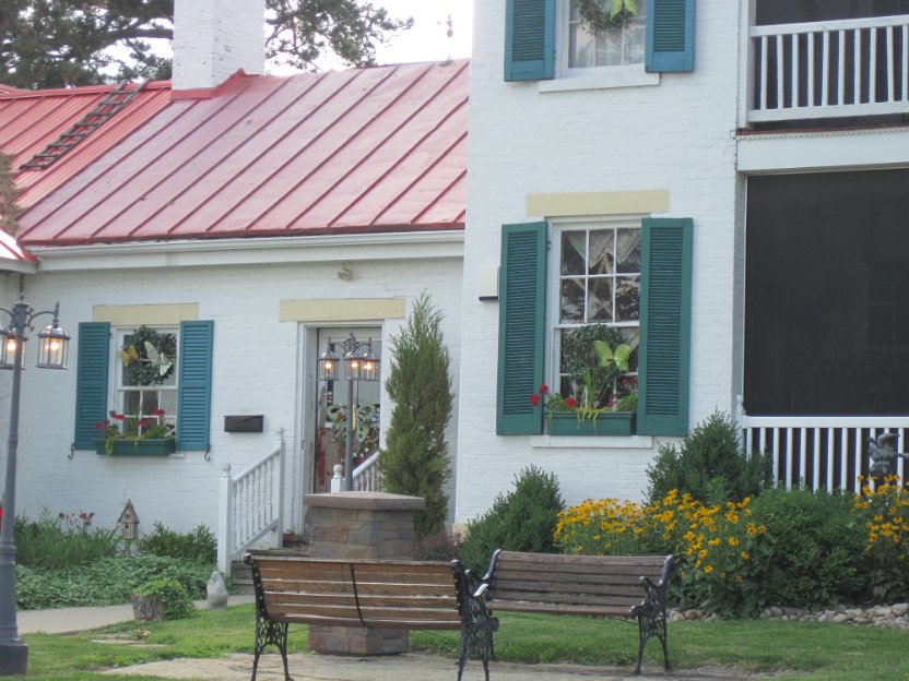 054-The Farm-restaurant near Harrisville.jpg